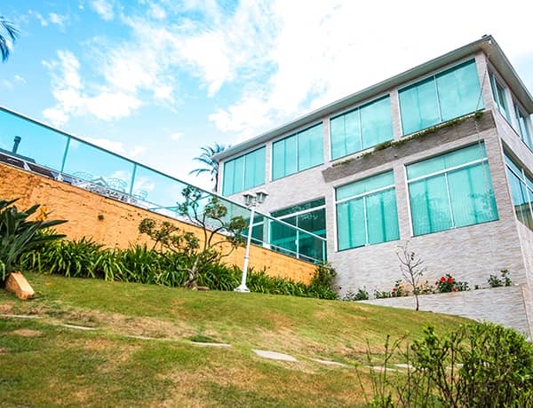 Portfolio - Alumínio e Vidros - Serrana